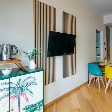 Urban Jungle Apartment Turin