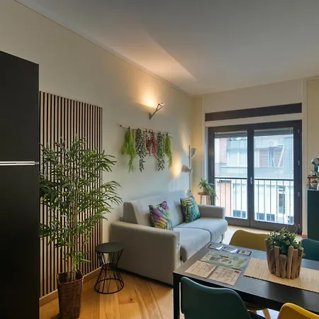 Apartment Urban Jungle *